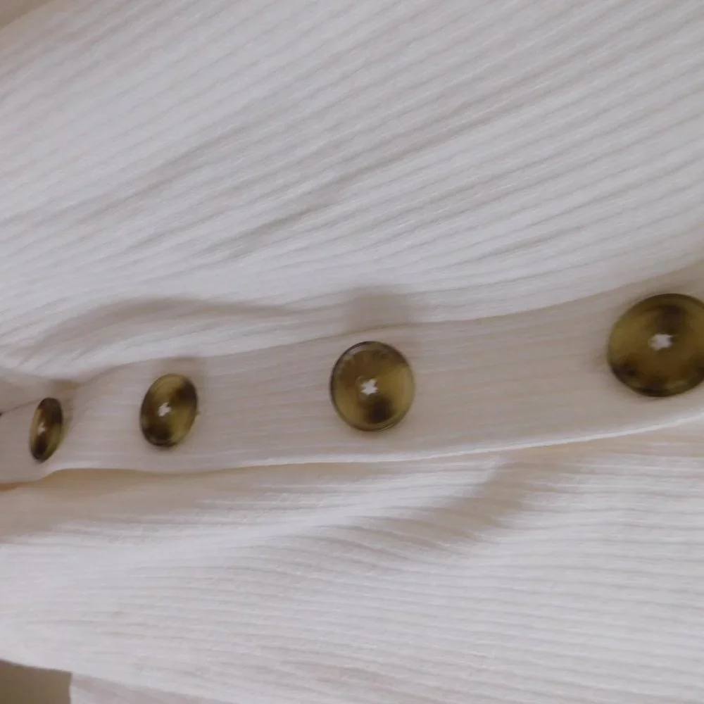 LOFT Sweater - Picture 3 of 3